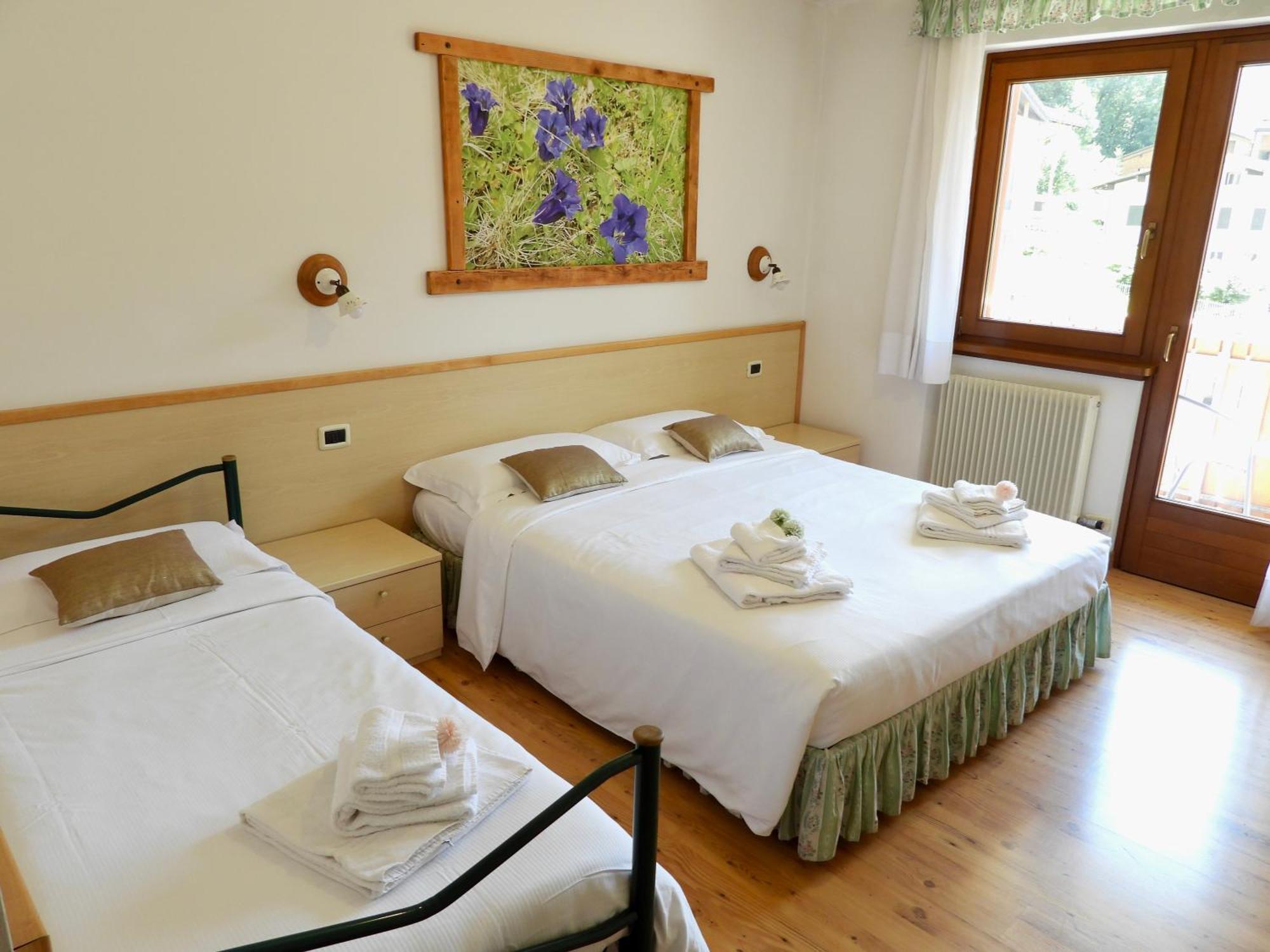 פינזולו Hotel Garni Maffei מראה חיצוני תמונה
