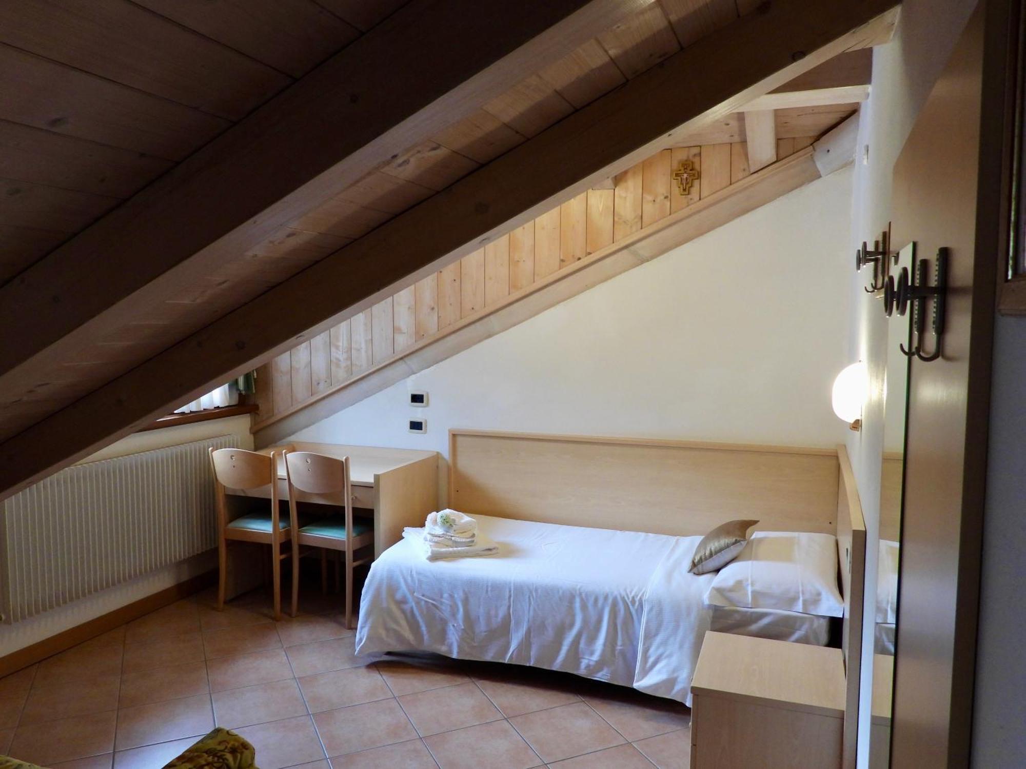 פינזולו Hotel Garni Maffei מראה חיצוני תמונה