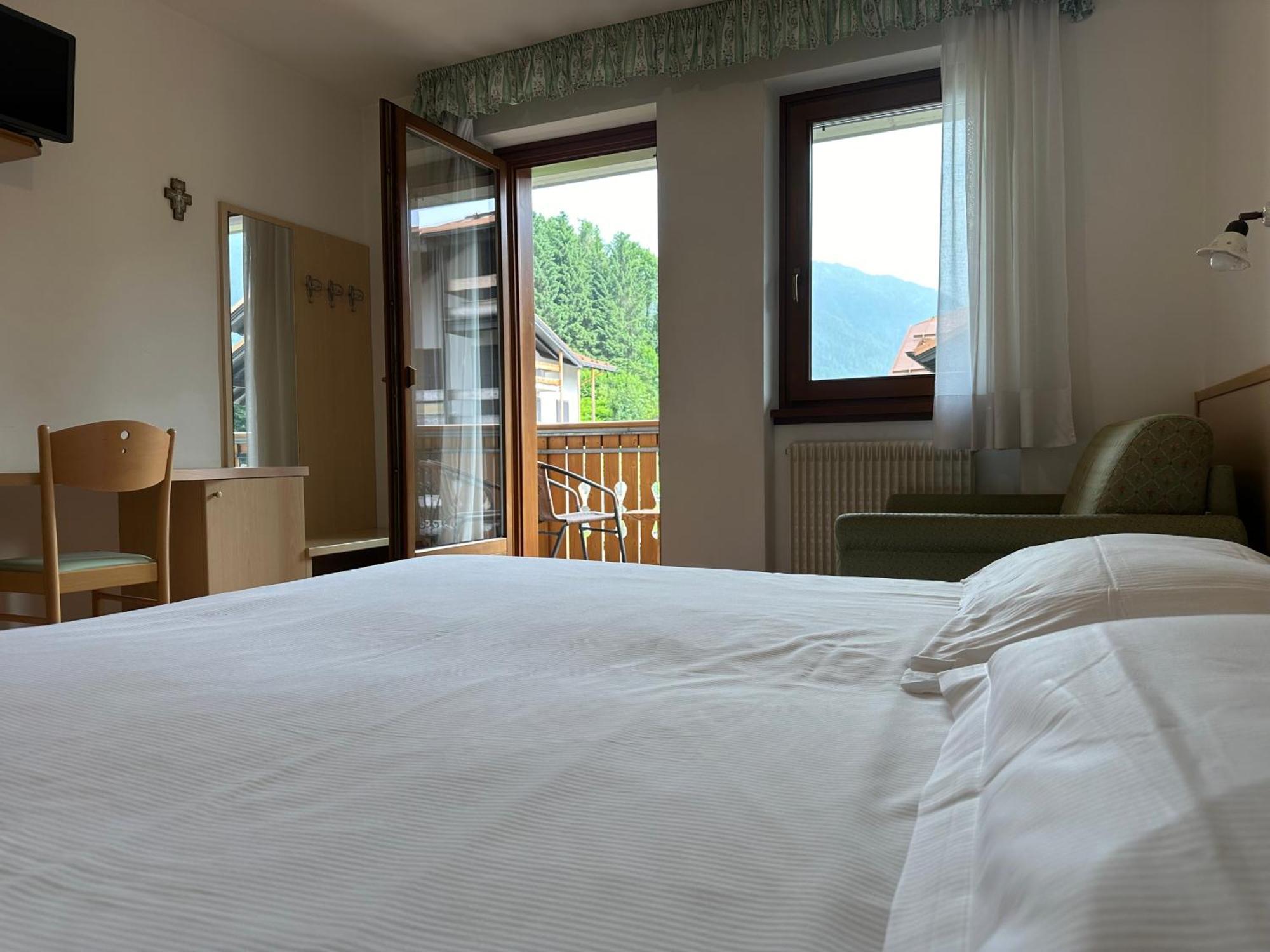 פינזולו Hotel Garni Maffei מראה חיצוני תמונה