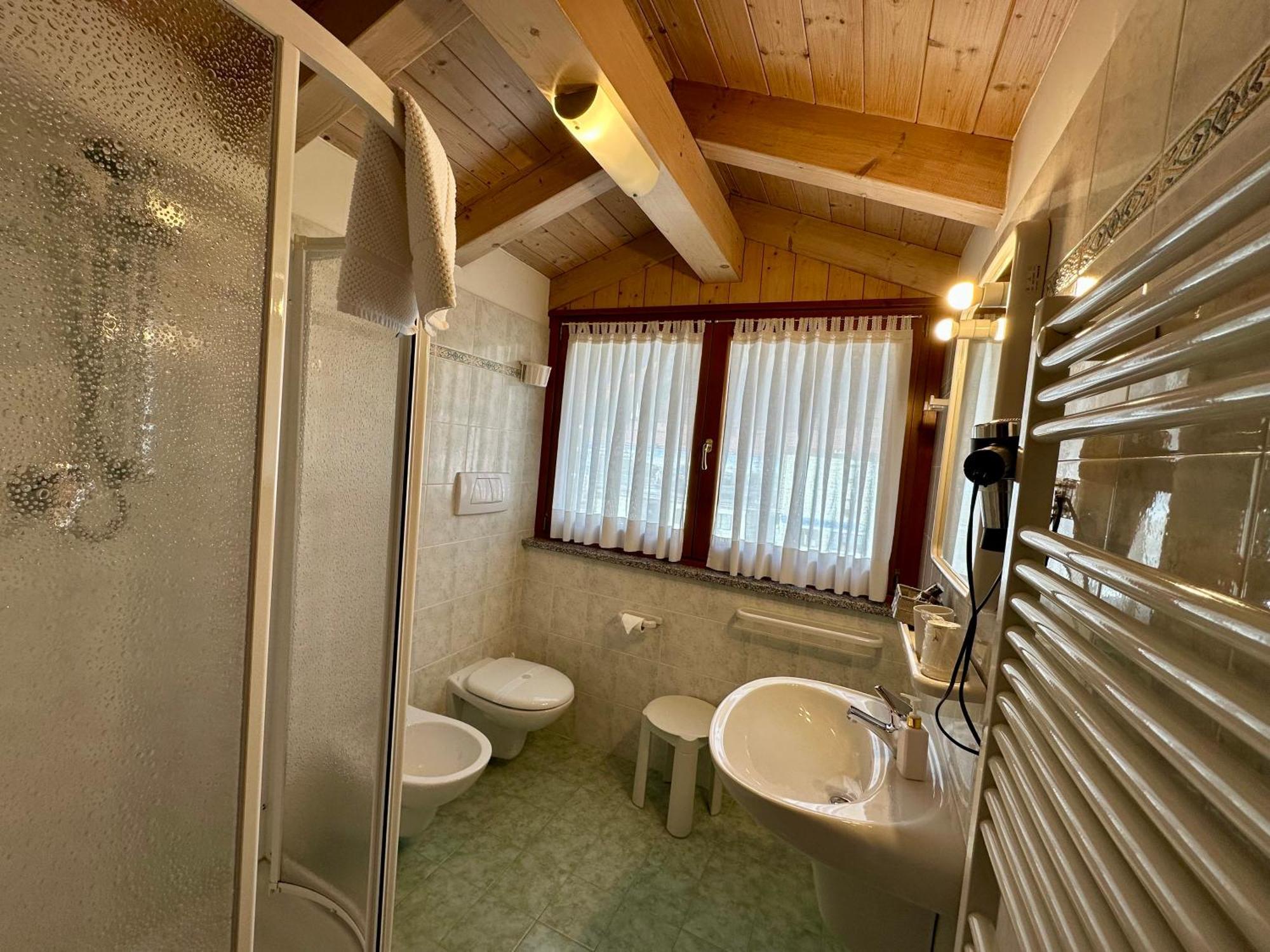 פינזולו Hotel Garni Maffei מראה חיצוני תמונה